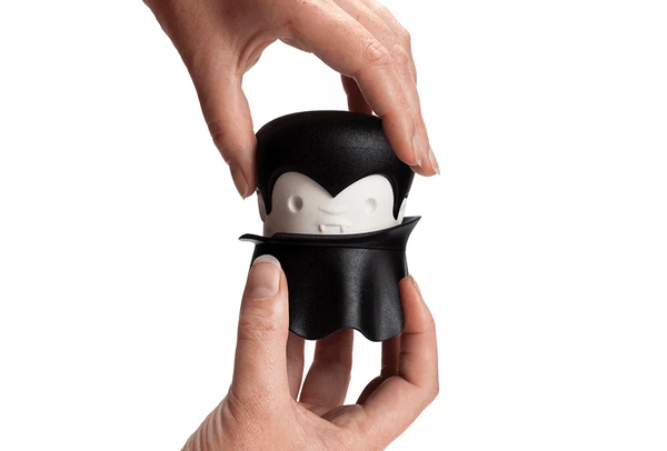 Ototo Housewares Gracula - Garlic/Herb Crusher 4 Ototo Housewares Gracula - Garlic/Herb Crusher